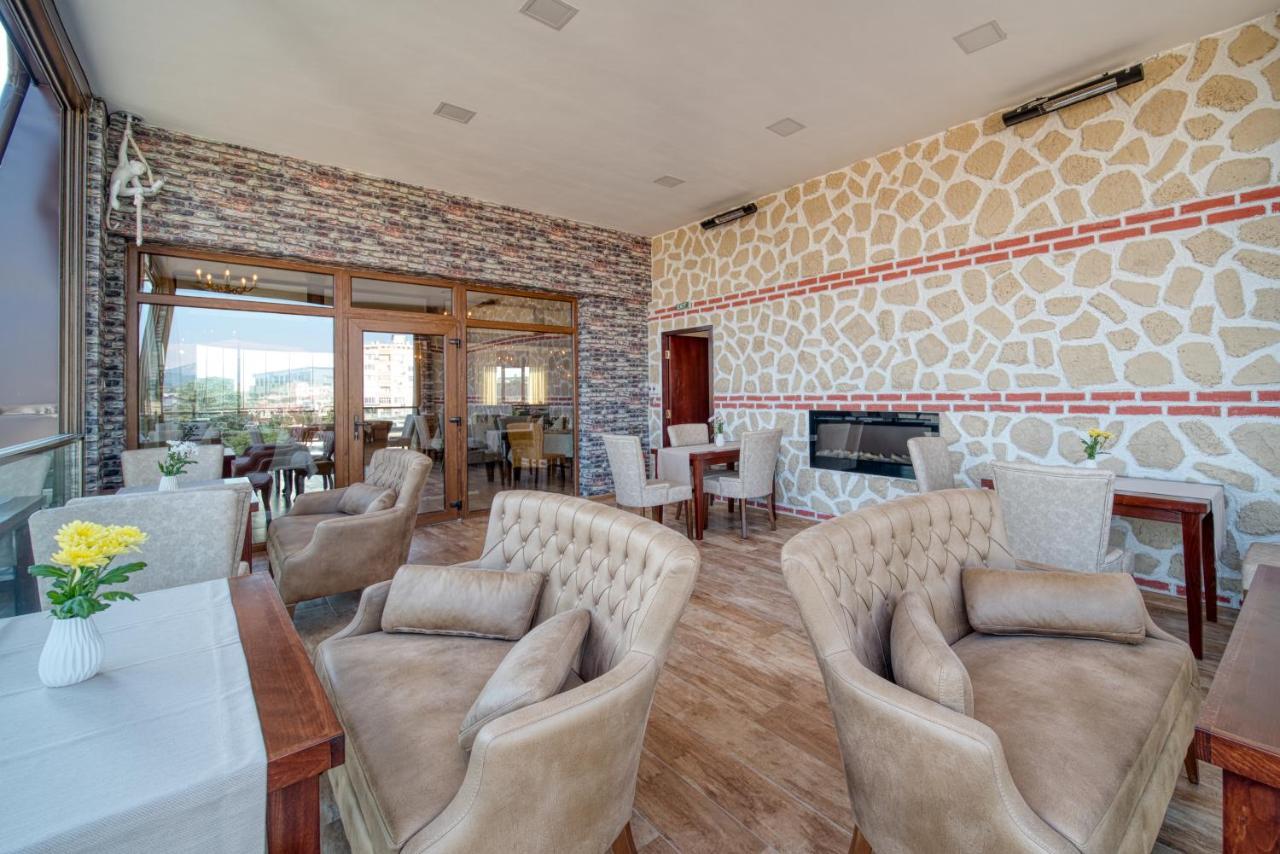 Residence Konstantina Palace Kazanlŭk Eksteriør bilde